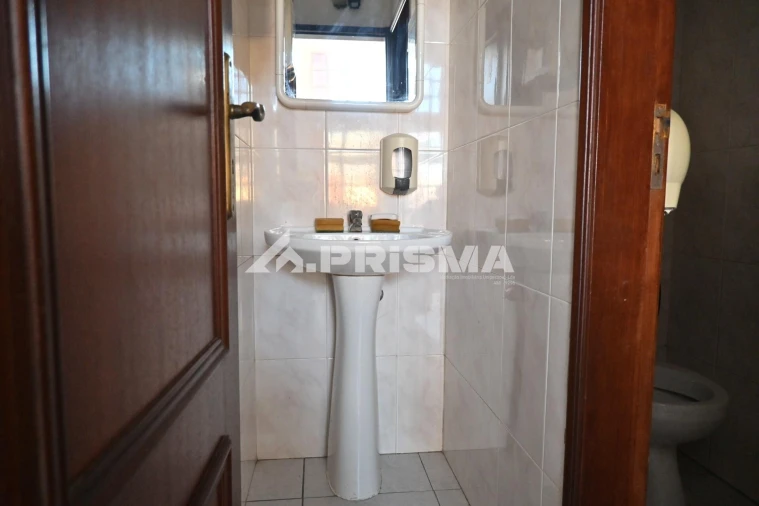 Negócio para Venda em Castelo Branco Foto 33