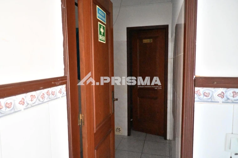 Negócio para Venda em Castelo Branco Foto 32