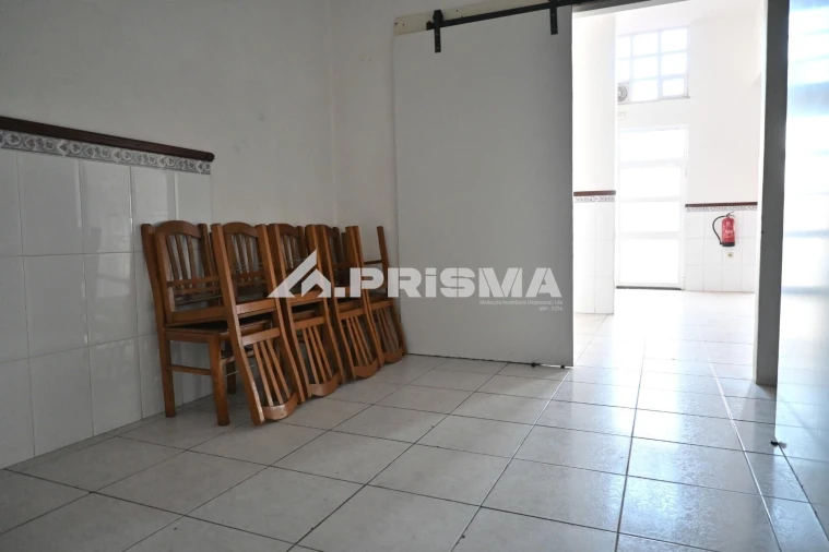 Negócio para Venda em Castelo Branco Foto 30