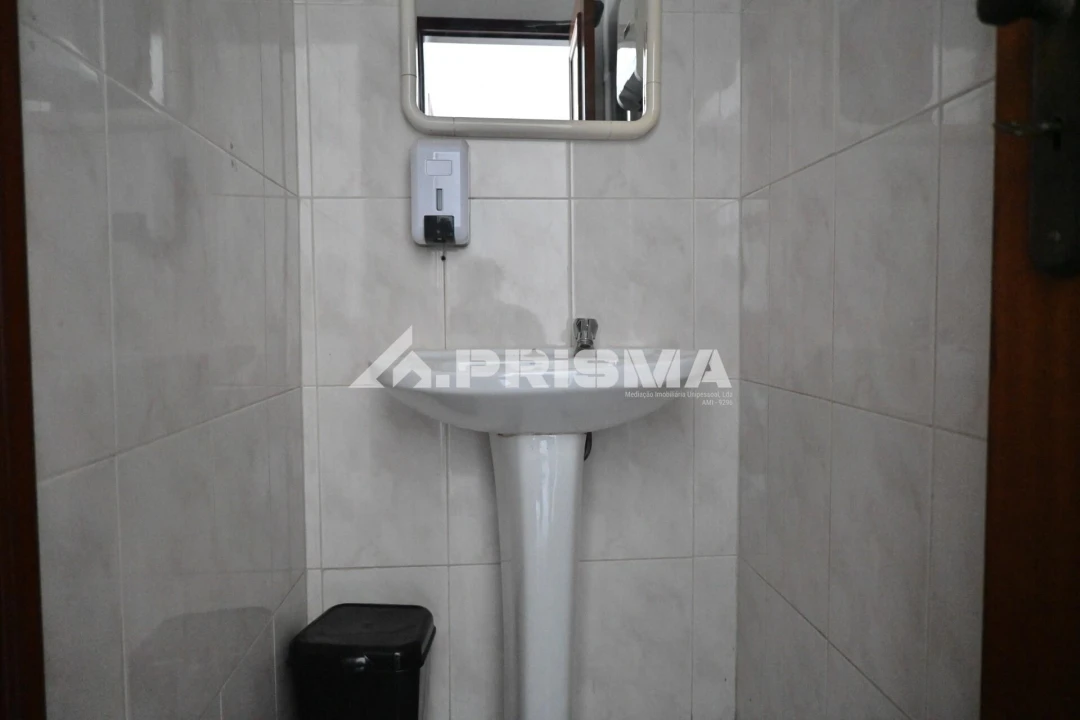 Negócio para Venda em Castelo Branco Foto 35