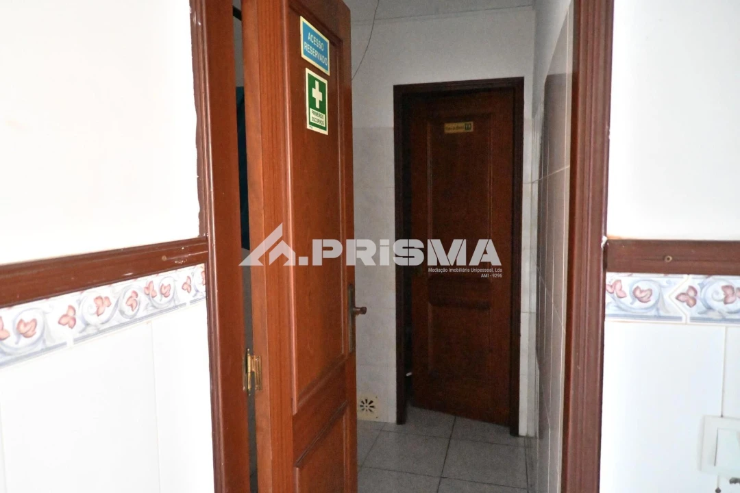 Negócio para Venda em Castelo Branco Foto 32