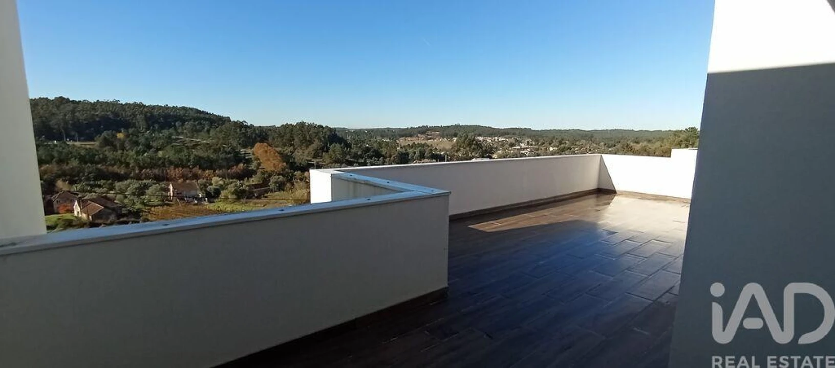 Moradia T4 para Venda em Antuzede e Vil de Matos Foto 16