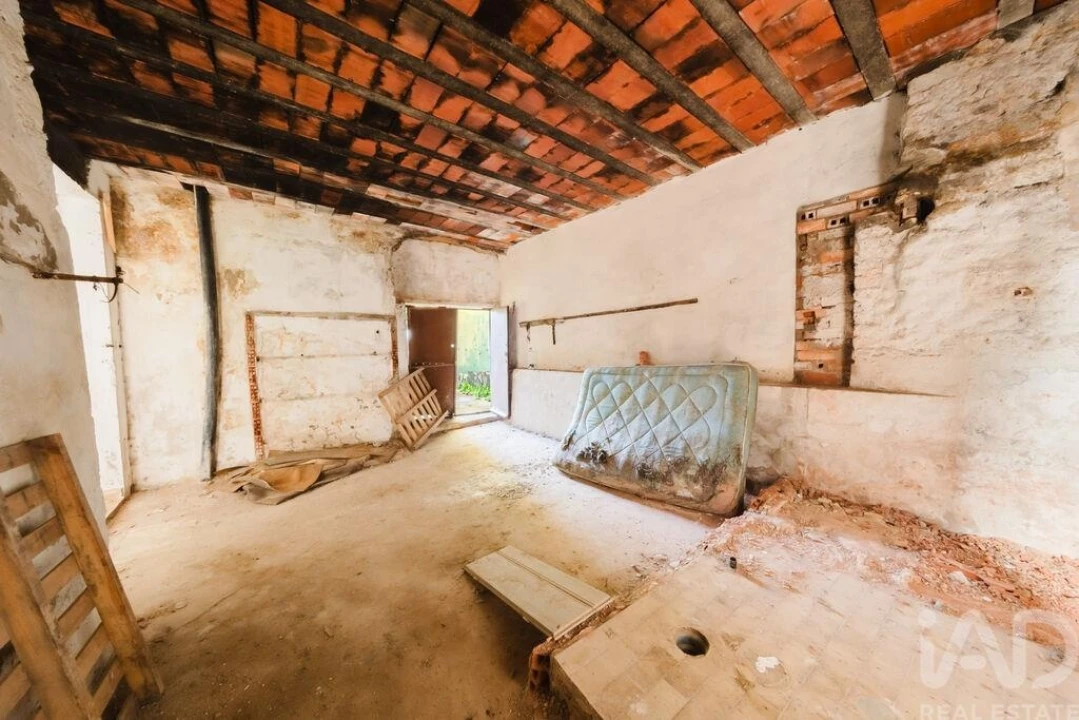 Moradia T4 para Venda em Vermelha Foto 25