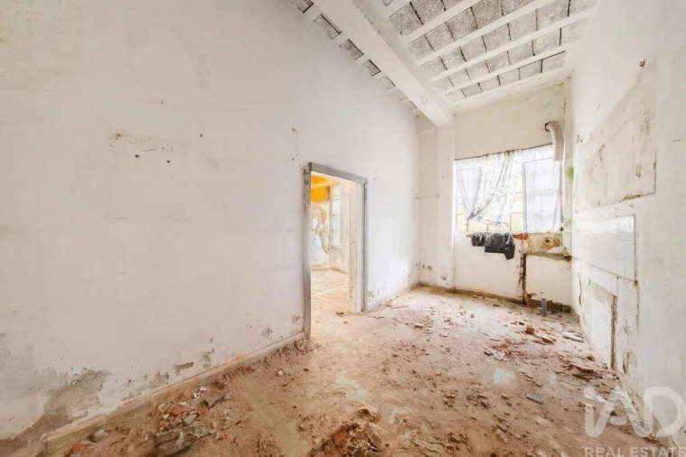 Moradia T4 para Venda em Vermelha Foto 24