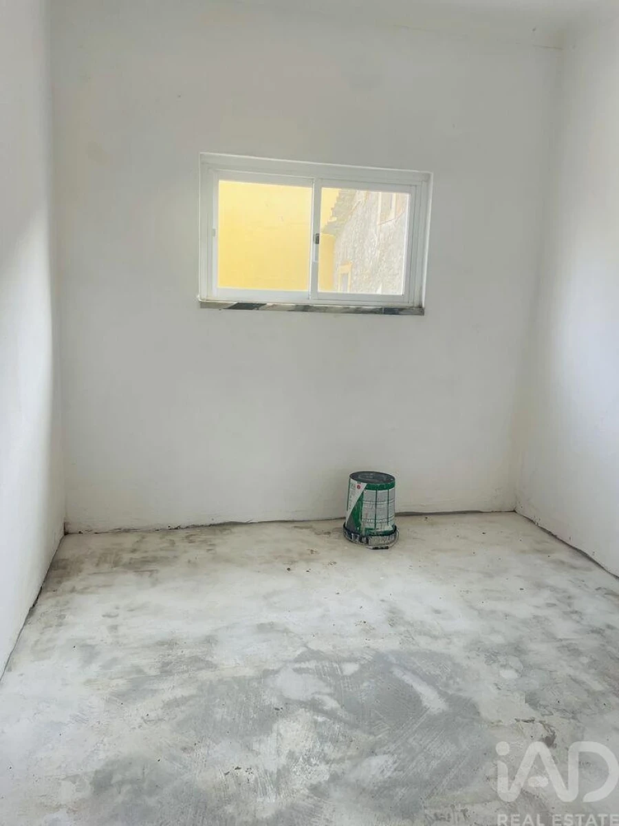 Moradia T4 para Venda em Vermelha Foto 12