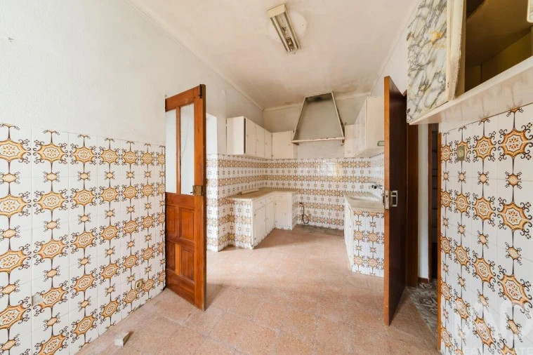 Moradia T4 para Venda em Vermelha Foto 11