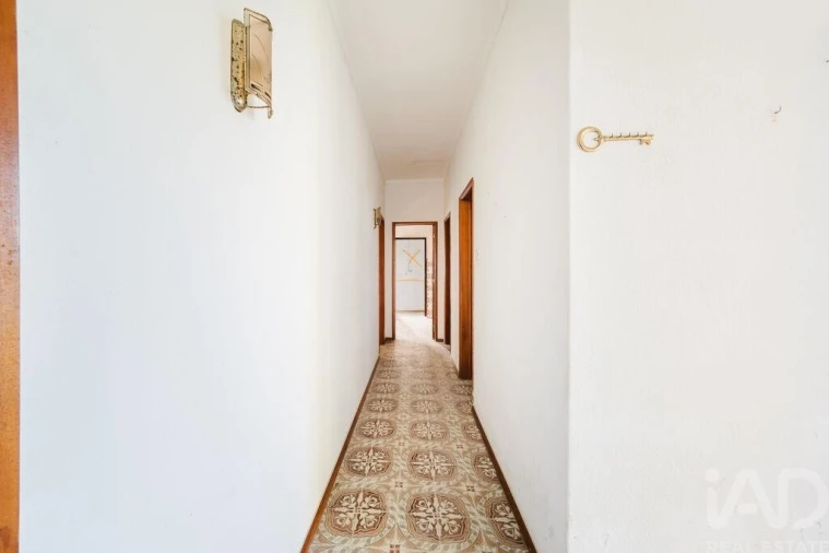 Moradia T4 para Venda em Vermelha Foto 9