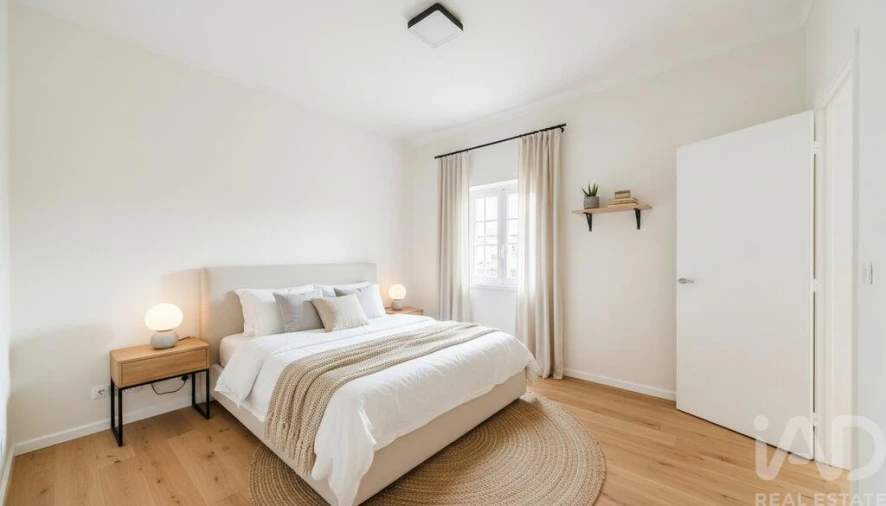 Moradia T4 para Venda em Vermelha Foto 2