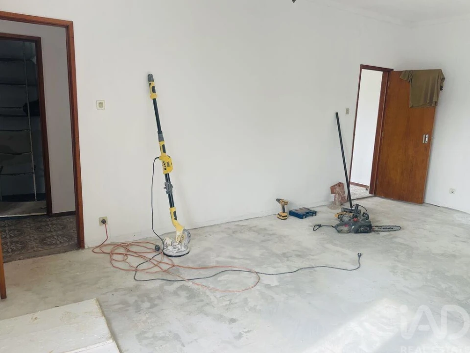 Moradia T4 para Venda em Vermelha Foto 10