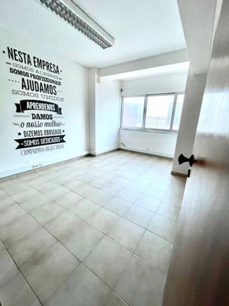 Escritório para Arrendamento em Leiria, Pousos, Barreira e Cortes Foto 8