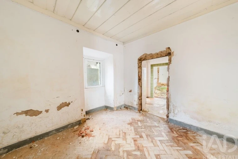 Moradia T2 para Venda em Vermelha Foto 25