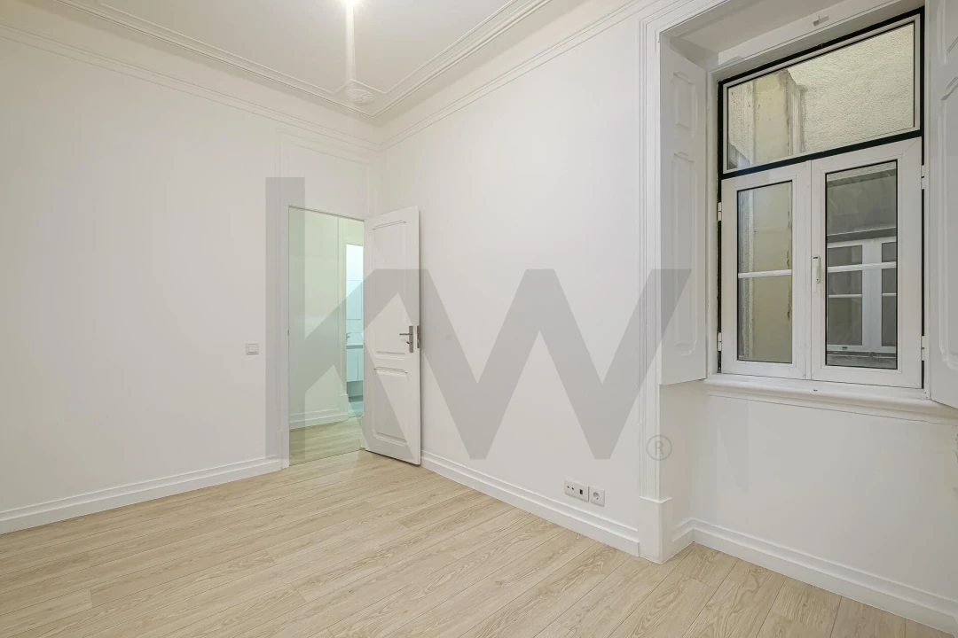 Apartamento T3 para Arrendamento em Avenidas Novas Foto 11