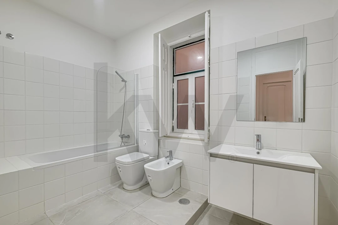 Apartamento T3 para Arrendamento em Avenidas Novas Foto 8