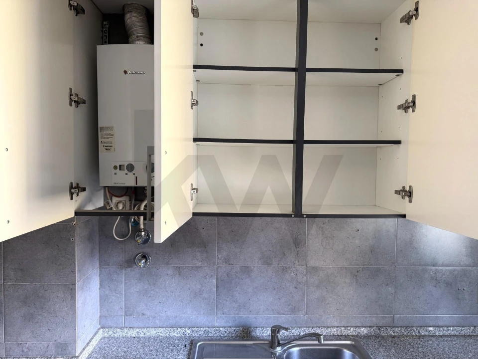 Apartamento T2 para Arrendamento em Campo de Ourique Foto 21