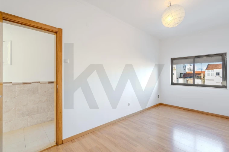 Apartamento T2 para Venda em Baixa da Banheira e Vale da Amoreira Foto 5