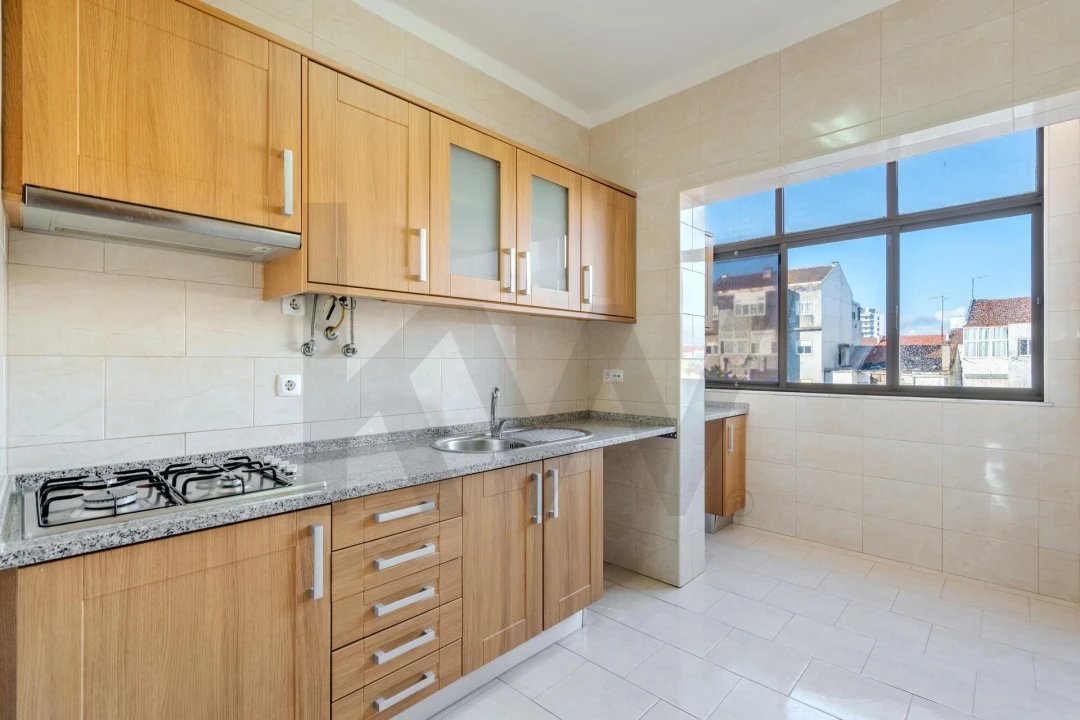 Apartamento T2 para Venda em Baixa da Banheira e Vale da Amoreira Foto 1