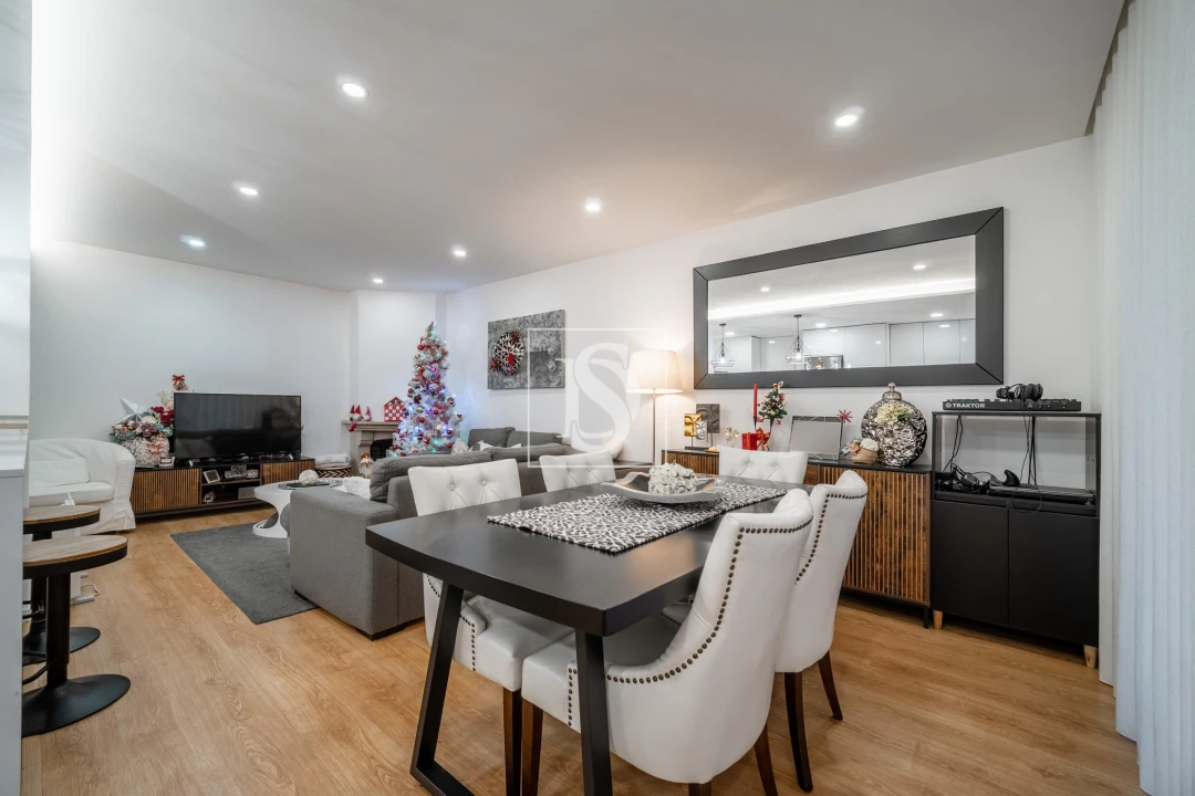 Apartamento T3 para Venda em Arcozelo Foto 2