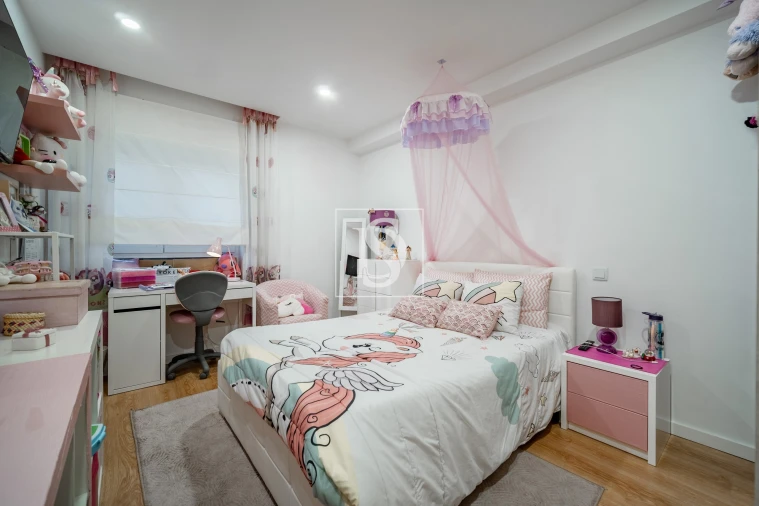 Apartamento T3 para Venda em Arcozelo Foto 15