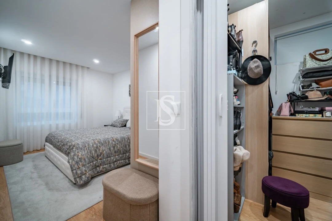 Apartamento T3 para Venda em Arcozelo Foto 12