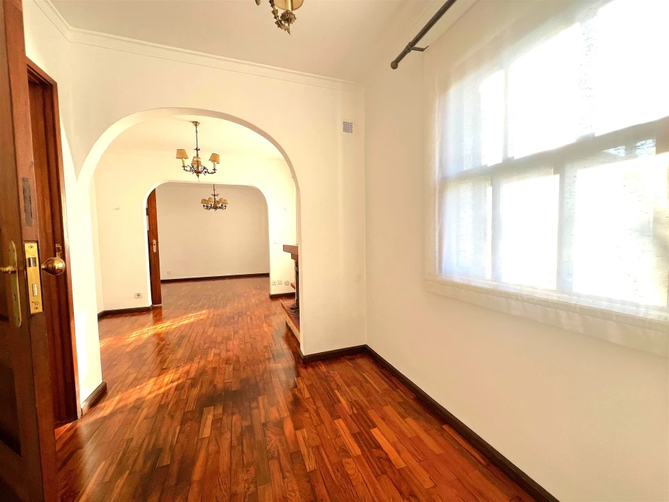 Moradia T5 para Arrendamento em Ramalde Foto 12