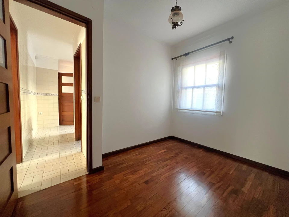 Moradia T5 para Arrendamento em Ramalde Foto 15