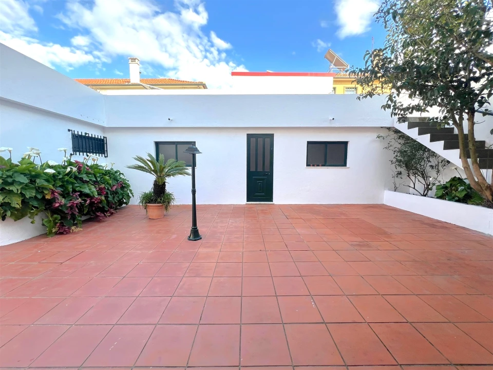 Moradia T5 para Arrendamento em Ramalde Foto 5