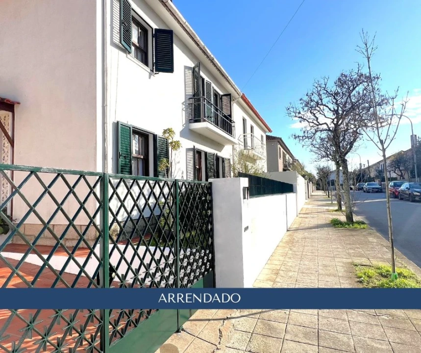 Moradia T5 para Arrendamento em Ramalde Foto 1