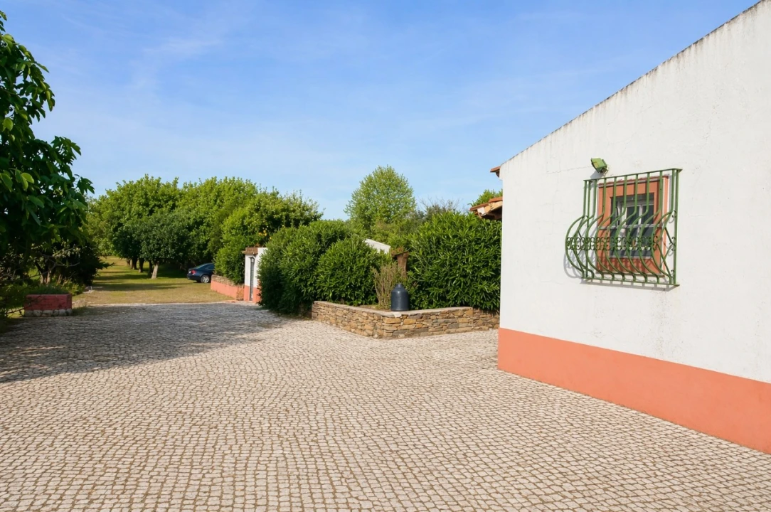 Moradia T4 para Venda em Cabeço de Vide Foto 11