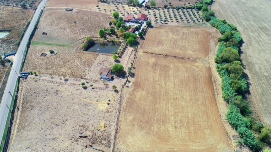 Moradia T4 para Venda em Cabeço de Vide Foto 3