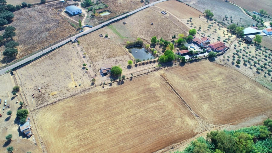 Moradia T4 para Venda em Cabeço de Vide Foto 4