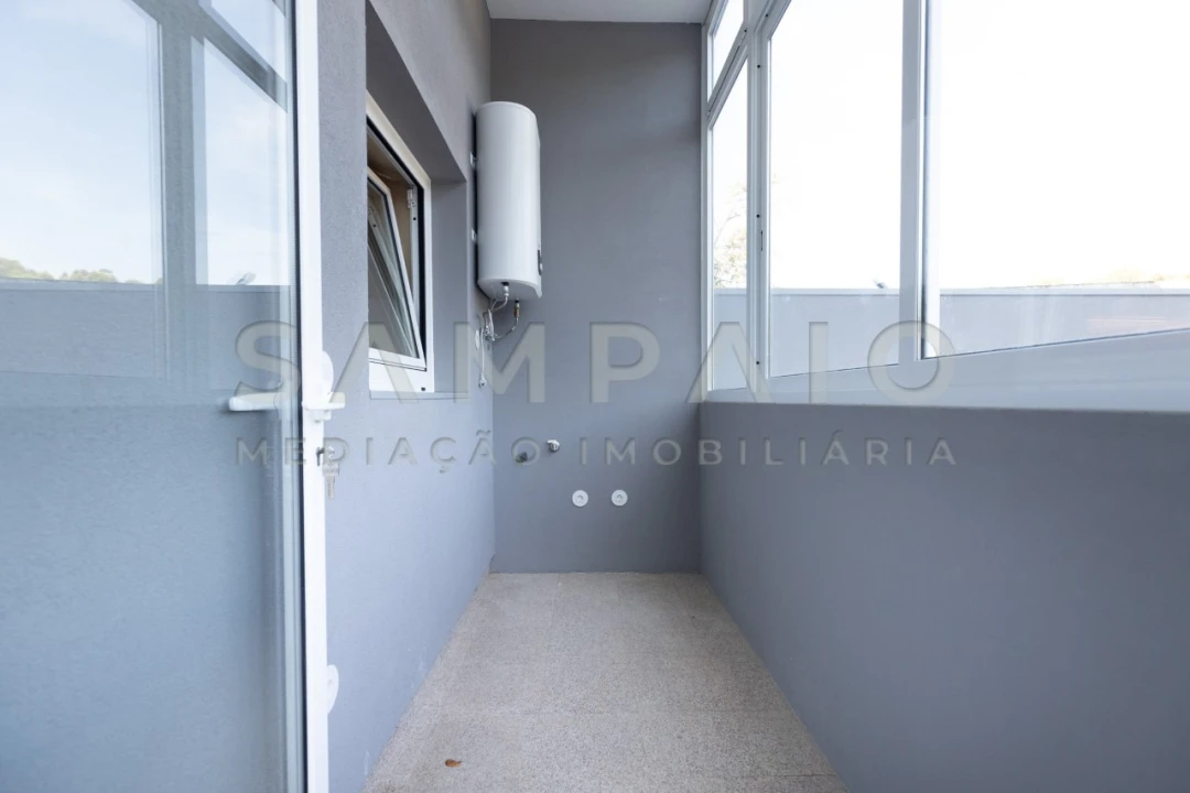 Apartamento T2 para Venda em Fânzeres e São Pedro da Cova Foto 9