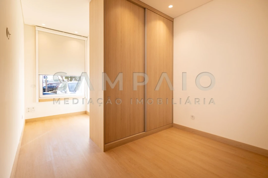 Apartamento T2 para Venda em Fânzeres e São Pedro da Cova Foto 25