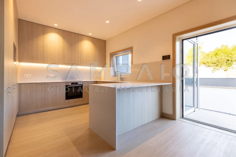 Apartamento T2 para Venda em Fânzeres e São Pedro da Cova Foto 3