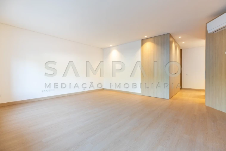 Apartamento T2 para Venda em Fânzeres e São Pedro da Cova Foto 11