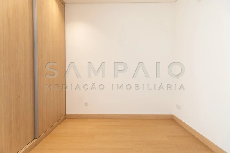 Apartamento T2 para Venda em Fânzeres e São Pedro da Cova Foto 26