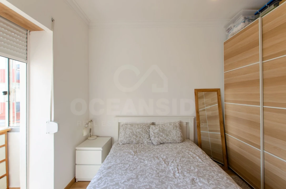 Apartamento T2 para Venda em Agualva e Mira-Sintra Foto 8