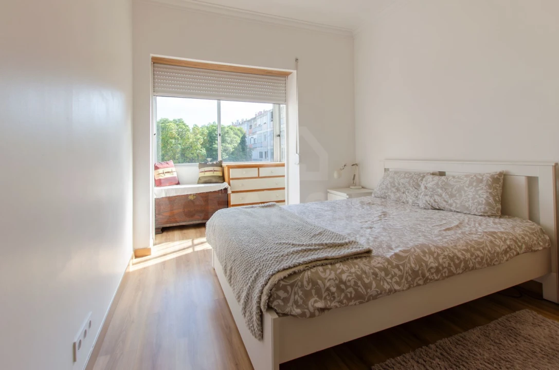 Apartamento T2 para Venda em Agualva e Mira-Sintra Foto 9