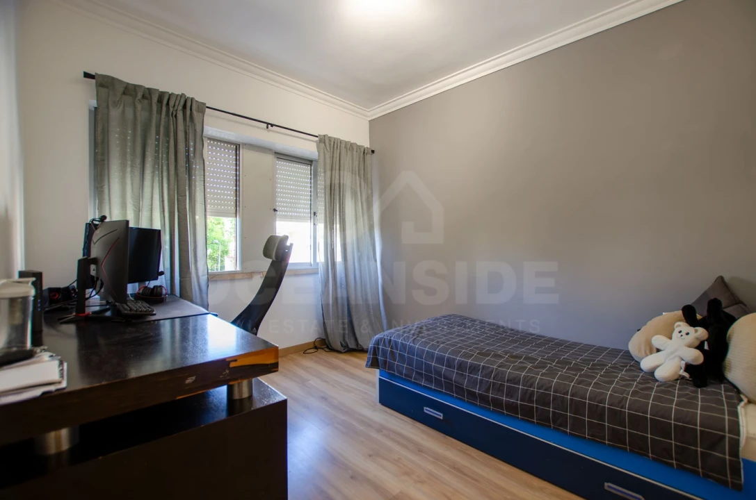 Apartamento T2 para Venda em Agualva e Mira-Sintra Foto 22