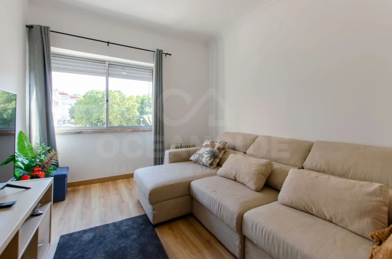 Apartamento T2 para Venda em Agualva e Mira-Sintra Foto 6