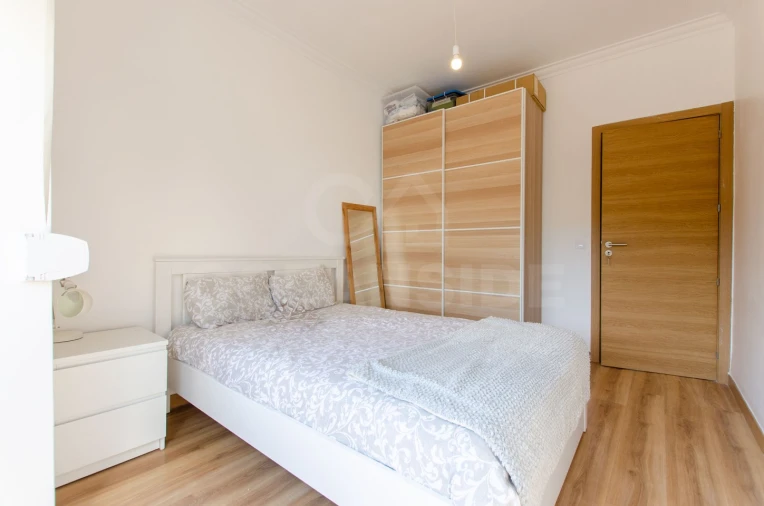 Apartamento T2 para Venda em Agualva e Mira-Sintra Foto 10