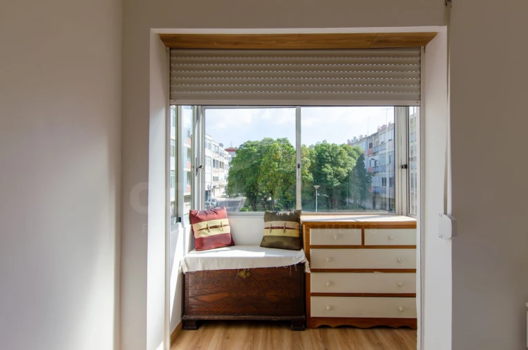 Apartamento T2 para Venda em Agualva e Mira-Sintra Foto 11