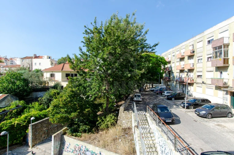 Apartamento T2 para Venda em Agualva e Mira-Sintra Foto 25