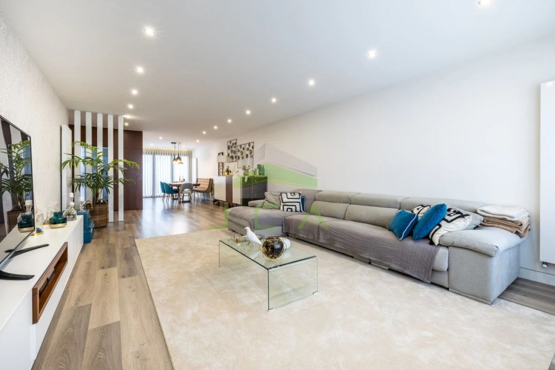 Apartamento T4 para Venda em Marrazes e Barosa Foto 14