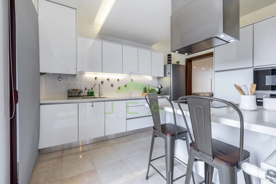 Apartamento T4 para Venda em Marrazes e Barosa Foto 8