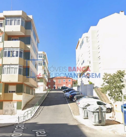 Apartamento T2 para Venda em Agualva e Mira-Sintra