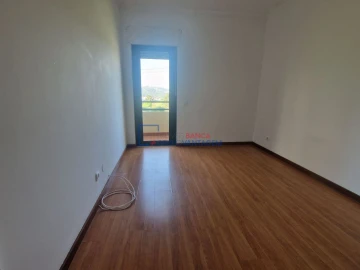 Apartamento T3 para Venda em Alenquer (Santo Estêvão e Triana)