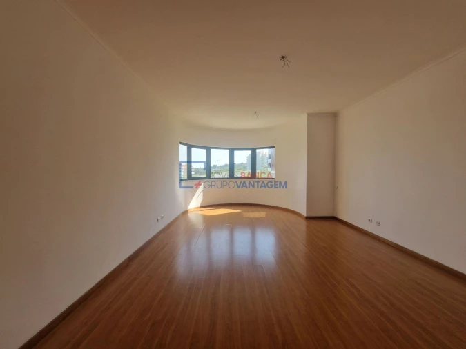 Apartamento T3 para Venda em Alenquer (Santo Estêvão e Triana) Foto 2