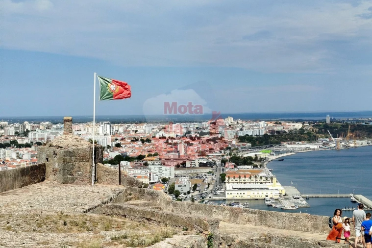 Apartamento T3 para Venda em Setubal (São Sebastião) Foto 32