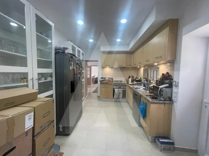 Moradia T4 para Venda em Quelfes Foto 18