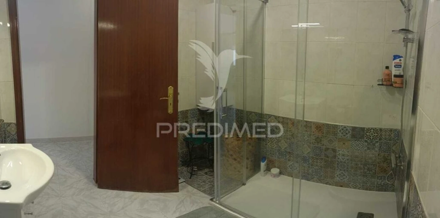 Moradia T4 para Venda em Barbacena e Vila Fernando Foto 17